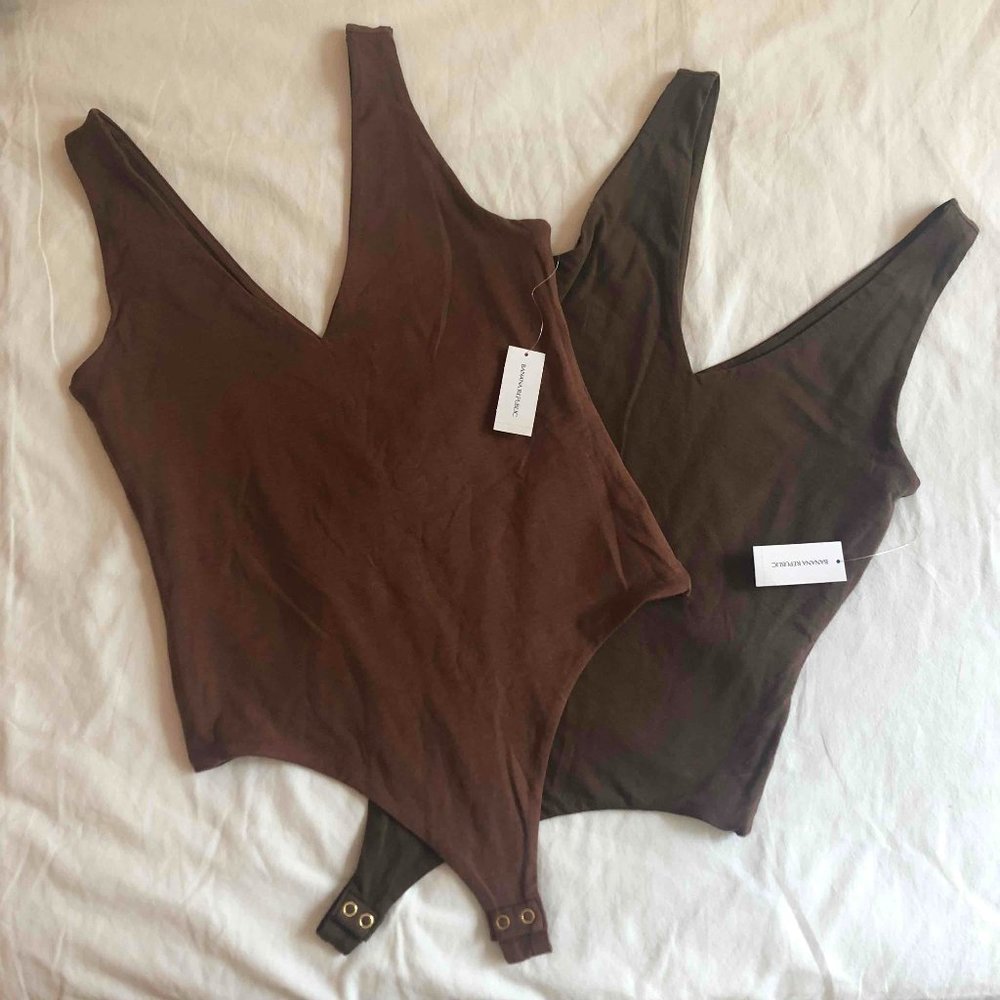 🟣2 FOR $30🟣 NWT - 2 PACK Banana Republic V-Neck Thong Bodysuit